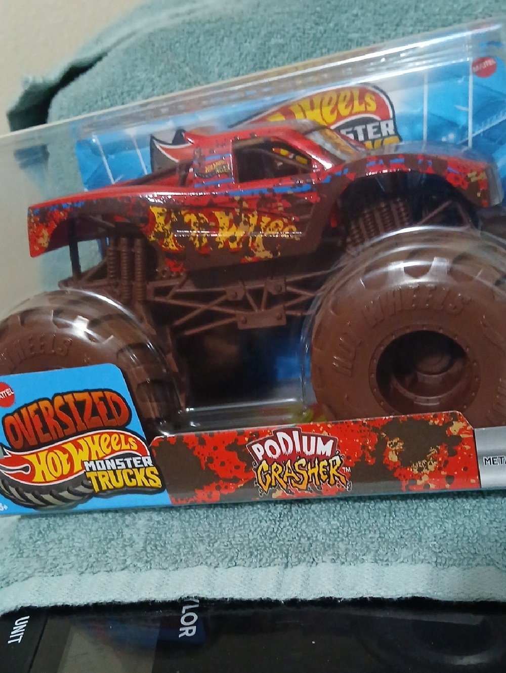 Oversized Podium Crasher Monster Truck - Red & Brown HOT WHEELS